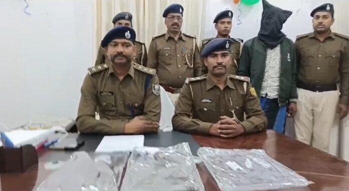 Katihar पुलिस ने हथियार के साथ 1 को दबोचा