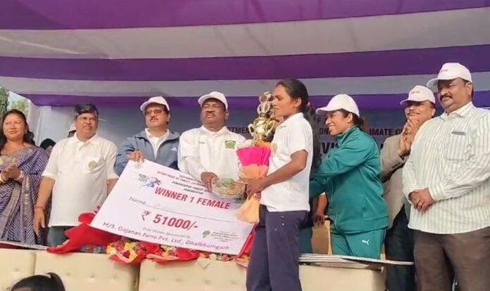 Jamshedpur : जमशेदपुर वन प्रमंडल और हिंदुस्तान कॉपर लिमिटेड की ओर से रन फॉर वन का आयोजन, मंत्री राम दास सोरेन ने...