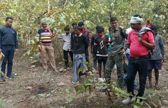 Love Affair : पांच बच्चों की मां को हुआ प्यार, पकड़े जाने पर उठाया ऐसा कदम कि...