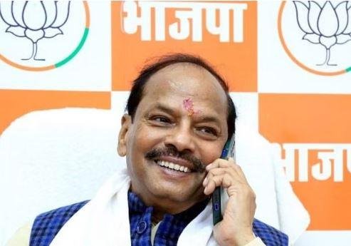 द56-min Delhi Election Results : दिल्ली आप-दा मुक्त हो गई, बीजेपी की प्रचंड जीत पर बोले रघुवर दास...