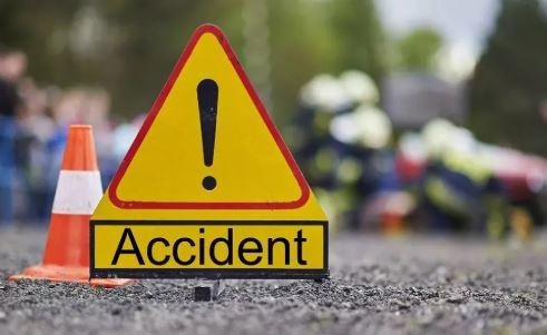 Giridih Accident : ड्यूटी से लौटते वक्त दो युवकों को मालवाहक वाहन ने कुचला, मौत के बाद ग्रामीणों ने कर दिया...