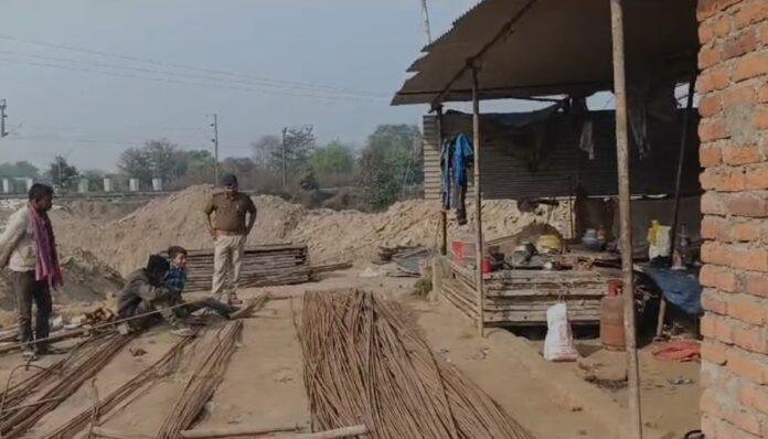 Dhanbad : रेलवे अंडरपास ग्राउंड के पास मजदूरों पर अंधाधुन फायरिंग से दहला कोयलांचल