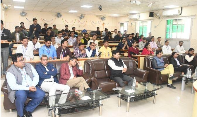 BHU में कृषि क्षेत्र में उत्कृष्टता के लिए ग्रीन चैनल कार्यक्रम आयोजित बीएचयू के कृषि विज्ञान संस्थान में कृषि उत्कृष्टता कार्यक्रम में प्रतिभागीगण।
