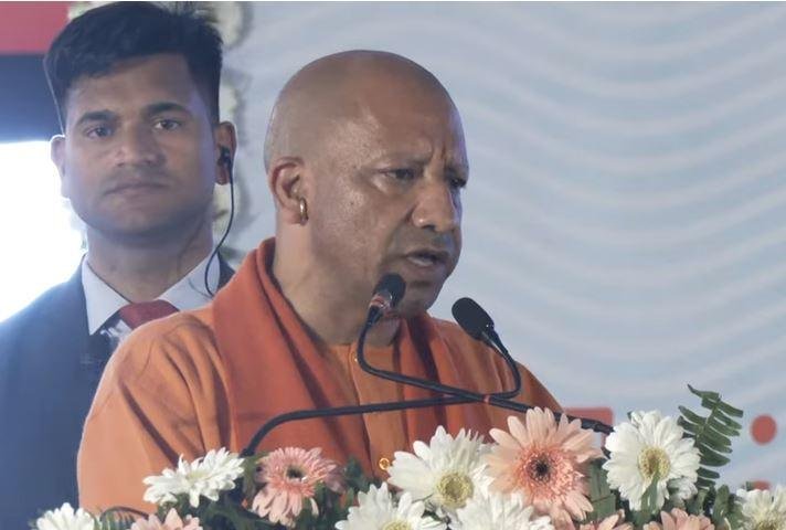 महाकुंभ में रविवार को सीएम योगी आदित्यनाथ। 