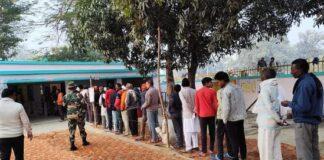अयोध्या के मिल्कीपुर विधानसभा उपचुनाव के लिए बुधवार को हुई वोटिंग का नजारा।