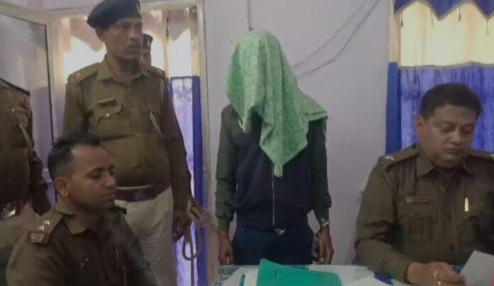 Jamtara Crime : चुटकियों में बाइक उड़ाने वाले गिरोह का सदस्य चढ़ा पुलिस के हत्थे, ऐसे देता था घटना को अंजाम...