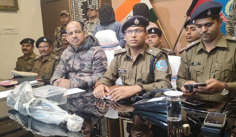 Ranchi Double Murder मामले की जानकारी देते एसएसपी