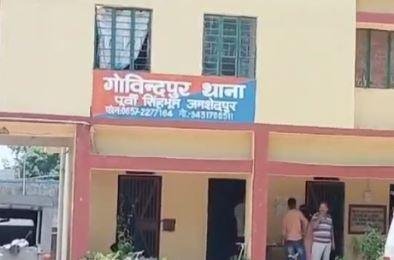 Jamshedpur Murder : तेज धारदार हथियार से गला रेतकर युवक की हत्या, जांच में जुटी पुलिस... Jamshedpur Murder : गोविंदपुर थाना क्षेत्र का है मामला