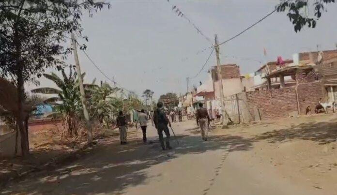 Hazaribagh Clash : शिवरात्रि के दिन दो सुमदायों में हिंसक झड़प, आधा दर्जन वाहनों में लगाया आग और...