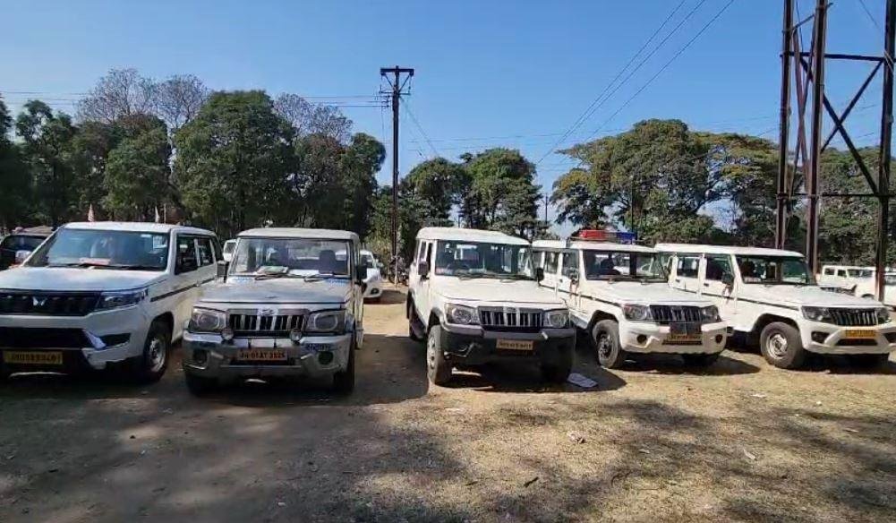 Bokaro : वेंडरो ने कर दिया स्ट्राइक, कई अधिकारी गाड़ी विहीन... 2 22Scope News Bokaro : कई अधिकारी वाहन विहीत
