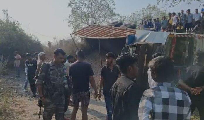 Dhanbad Breaking : क्लिंकर लोड ट्रक ने साईकिल सवार को रौंदा, दर्दनाक मौत...