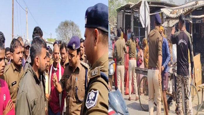 हत्या के विरोध में परिजनों ने किया सड़क जाम, पुलिस ने चटकाई लाठियां