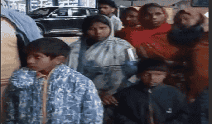 Bhojpur News 5 children fell ill after eating wild raspberries in Bhojpur, admitted to hospital