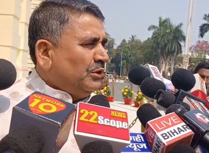 बिहार विधानसभा Live : नालंदा की घटना पर सदन में विपक्ष का हंगामा, सीएम ने लगायी क्लास बिहार विधानसभा Live : नालंदा की घटना पर सदन में विपक्ष का हंगामा, सीएम ने लगायी क्लास