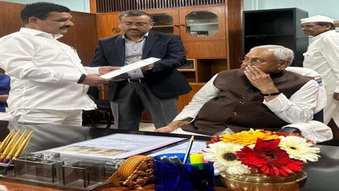 नाबालिग बच्ची को न्याय दिलाने के लिए निर्दलीय MLA ने मुख्यमंत्री से की मुलाकात, CID जांच की मांग