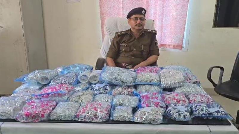 Katihar रेल पुलिस ने 70 किलो चांदी किया बरामद