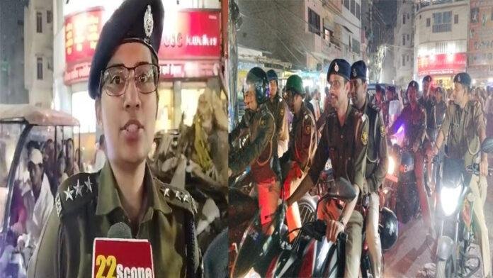 होली को देखते हुए पटना पुलिस ने निकाली फ्लैग मार्च