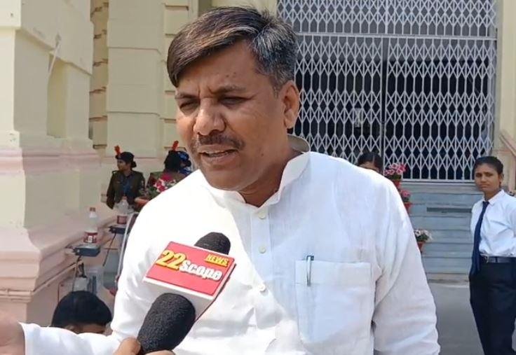 बिहार विधानसभा Live : नालंदा की घटना पर सदन में विपक्ष का हंगामा, सीएम ने लगायी क्लास बिहार विधानसभा Live : नालंदा की घटना पर सदन में विपक्ष का हंगामा, सीएम ने लगायी क्लास
