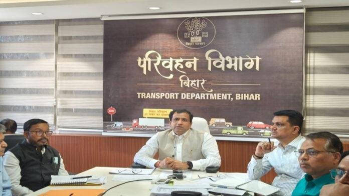 यातायात नियमों का उल्लंघन करने पर 2,428 वाहन चालकों का ड्राइविंग लाइसेंस निलंबित, 101 का लाइसेंस रद्द