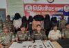 Giridih Crime : अंतर जिला गिरोह का पर्दाफाश, लूटकांड के सात शातिर अपराधी गिरफ्तार...