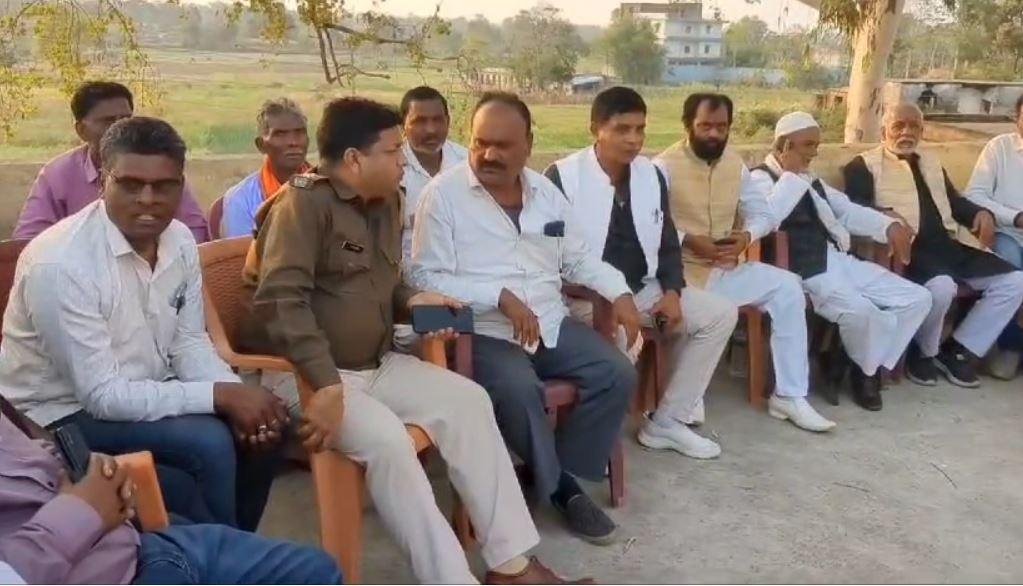 Hazaribagh Violence : महाशिवरात्रि पर दो पक्षों में हिंसक झड़प पर हो गया समझौता, इस दिन से... | 22Scope News Hazaribagh Violence : बैठक के दौरान विभिन्न समुदाय के लोग