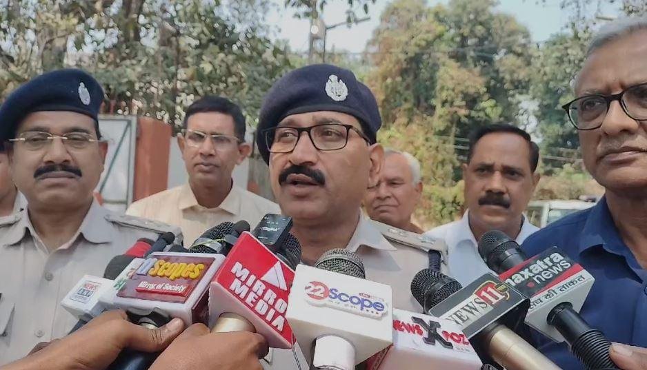 Dhanbad : बस एक क्लिक और आपका सारा पैसा गायब, जागरूकता रथ रवाना...