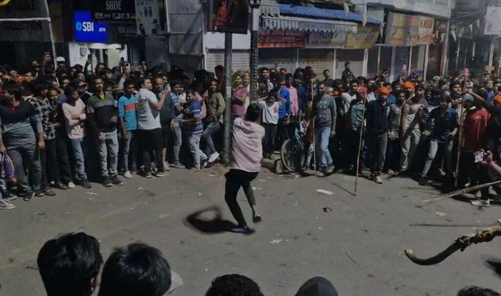 Hazaribagh : मंगल को जन्मे, मंगल ही करते, मंगलमय हनुमान-मंगलवारी जुलूस के साथ रामनवमी का आगाज...