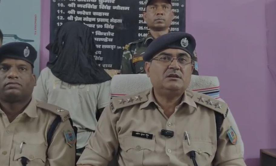 Bokaro Murder : भाई ने ही उजाड़ दिया बहन का सुहाग, हत्या का सनसनीखेज खुलासा... Bokaro Murder : मामले की जानकारी देती पुलिस