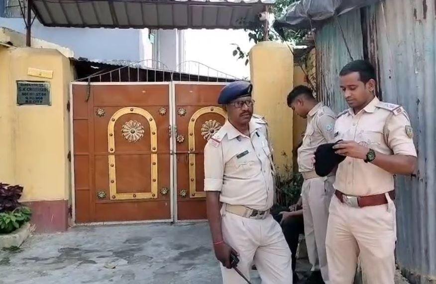 Bokaro CBI Attack : रिकवरी के लिए गई सीबीआई की टीम पर हमला, घर के अंदर ही...
