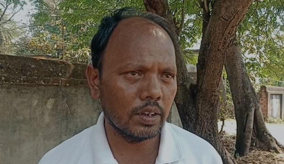 Bokaro में दर्दनाक सड़क हादसा, दो लोगों की मौत एक गंभीर... | 22Scope News Bokaro मामले की जानकारी देता परिजन