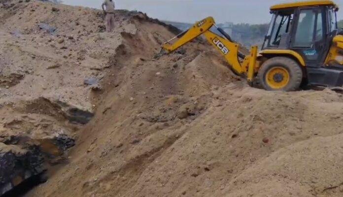 Ramgarh : प्रशासन की बड़ी कार्रवाई, यहां चल गया बुलडोजर और...