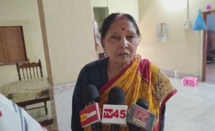 Bokaro : पत्नी गर्भवती है मदद कीजिए कहकर घर से लूट लिए इतने का सामान...