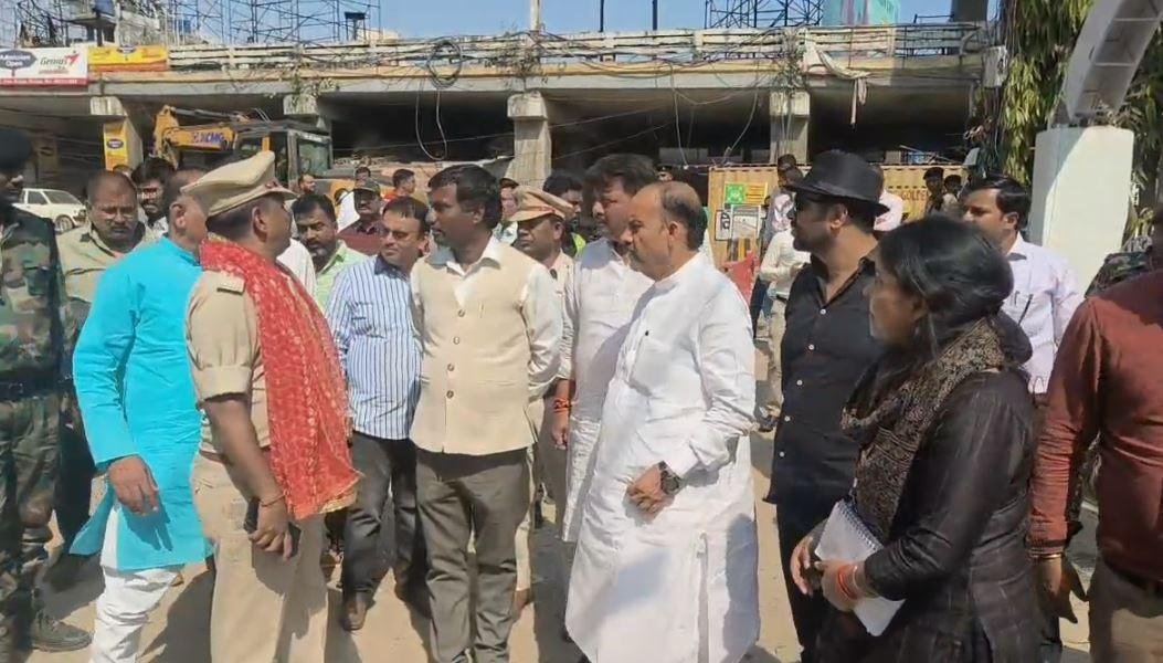 Ranchi : त्यौहार में ना बिगड़े माहौल, अलर्ट मोड में प्रशासन, डीसी और एसएसपी ने किया निरीक्षण...