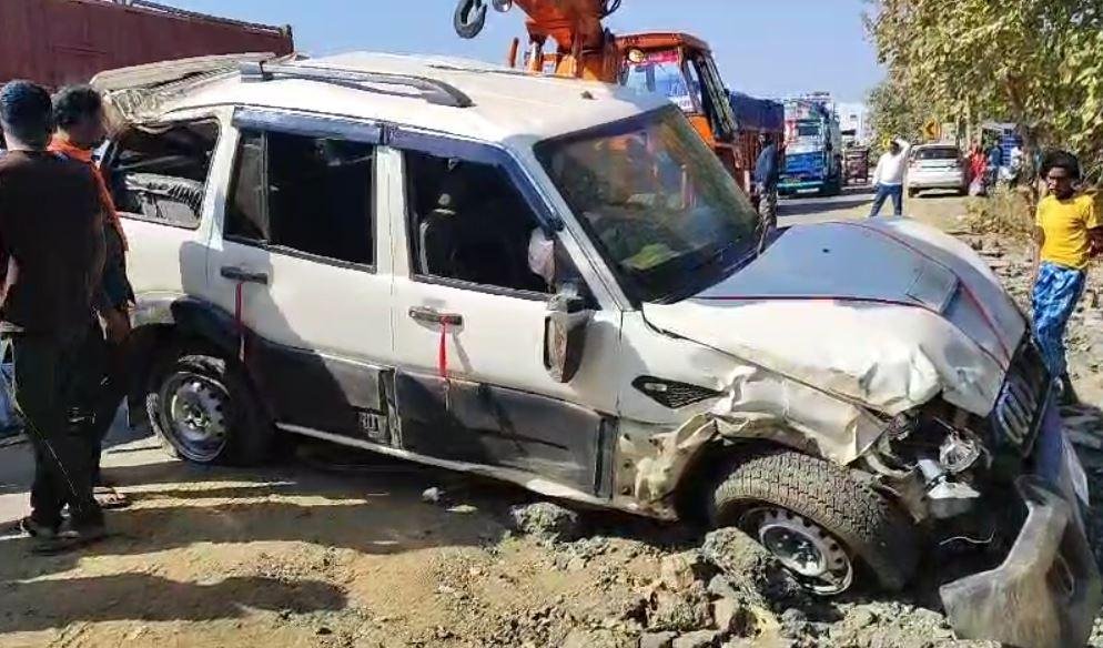 Bokaro Accident : बारातियों से भरी स्कॉर्पियो हाईवे पर दुर्घटनाग्रस्त, कई घायल...