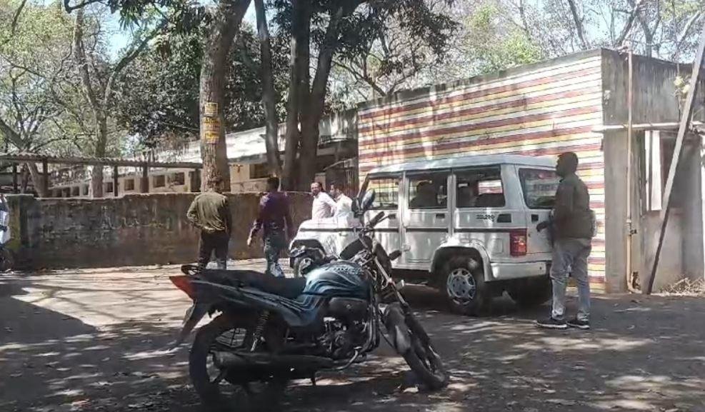 Ramgarh CBI Raid : सीसीएल अरगड्डा क्षेत्र में ताबड़तोड़ सीबीआई की छापेमारी से मचा हड़कंप, पीओ, सेफ्टी ऑफिसर सहित...