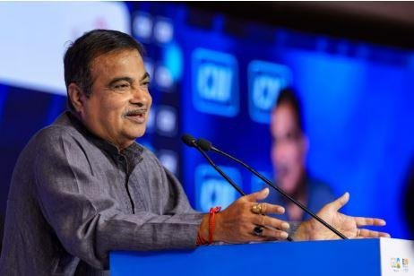 Nitin Gadkari की बेबाक बोल - नेता स्वार्थवश होते हैं जातिवादी, जनता नहीं... वरिष्ठ भाजपा नेता और केंद्रीय मंत्री महाराष्ट्र के अमरावती में एक कार्यक्रम में।