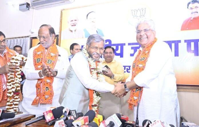 Breaking : हो गया ऐलान, बाबूलाल मरांडी चुने गए नेता प्रतिपक्ष...