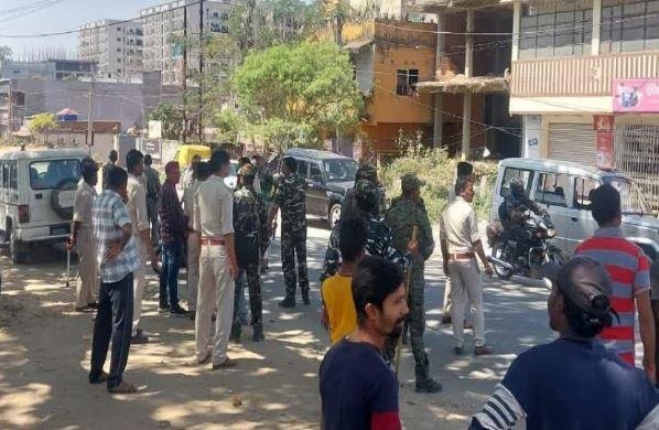 Ranchi Clash मामले में बड़ी कार्रवाई, 5 महिला समेत 15 गिरफ्तार, यूपी स्टाइल में चला बुलडोजर... Ranchi Clash झड़प में चली गई थी युवक की जान