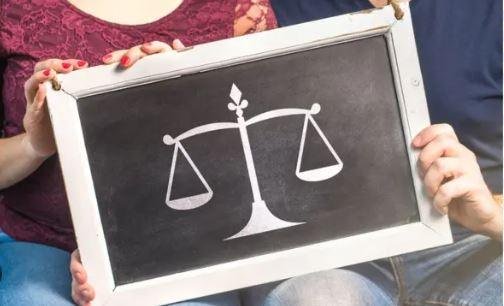 'मुझसे शादी करोगी' के अंदाज में बिहार की युवती को फांस कर महीनों दुष्कर्म करने का आरोपी गिरफ्तार सांकेतिक फोटो