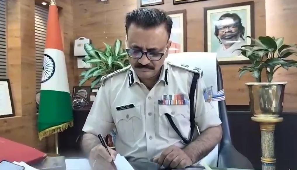Ranchi : 'ऑपरेशन डंप क्लीन' के तहत जल्द हो जाएगा खात्मा-डीजीपी का बड़ा ऐलान...
