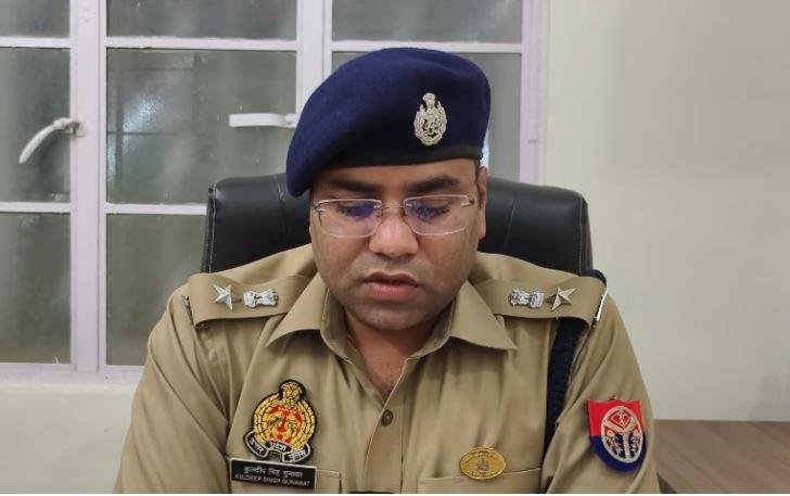 यूपी के Prayagraj में पेड़ पर लटका मिला छात्रा का शव, आंखें नोंच ली गईं... प्रयागराज कमिश्नरेट ने घटना पर जारी किया बयान।