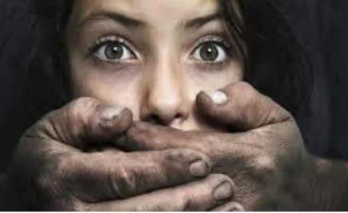 प्रयागराज में नन्हीं छात्रा के साथ Bad Touch की सांकेतिक फोटो