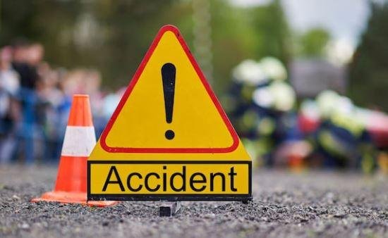 Lohardaga Accident : बीच बारात में जा घुसी तेज रफ्तार कार, दो की दर्दनाक मौत कई घायल