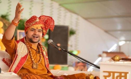 मेरठ में बाबा बागेश्वर बोले - अब अब शांति नहीं क्रांति की जरूरत... मेरठ में बागेश्वर धाम बाबा