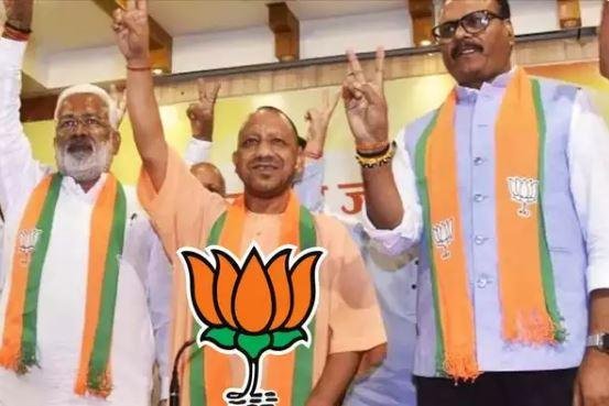 भाजपा ने यूपी में अपने 72 जिलाध्याक्षों की जारी की सूची, देखें किसके सिर सजा ताज... यूपी भाजपा ने जारी की नए जिलाध्यक्षों की सूची