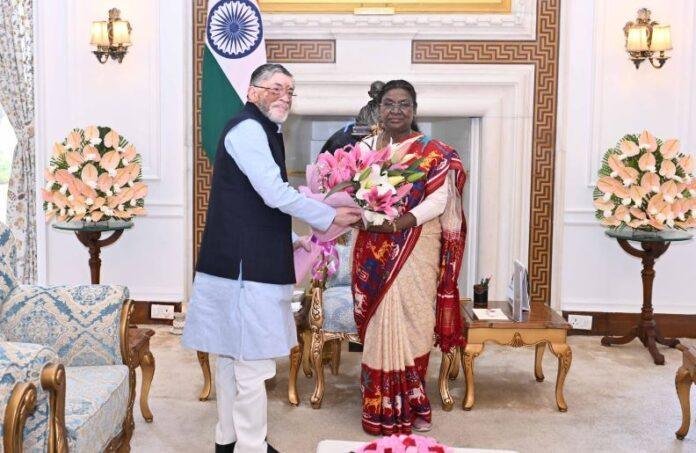 राज्यपाल राज्यपाल संतोष गंगवार