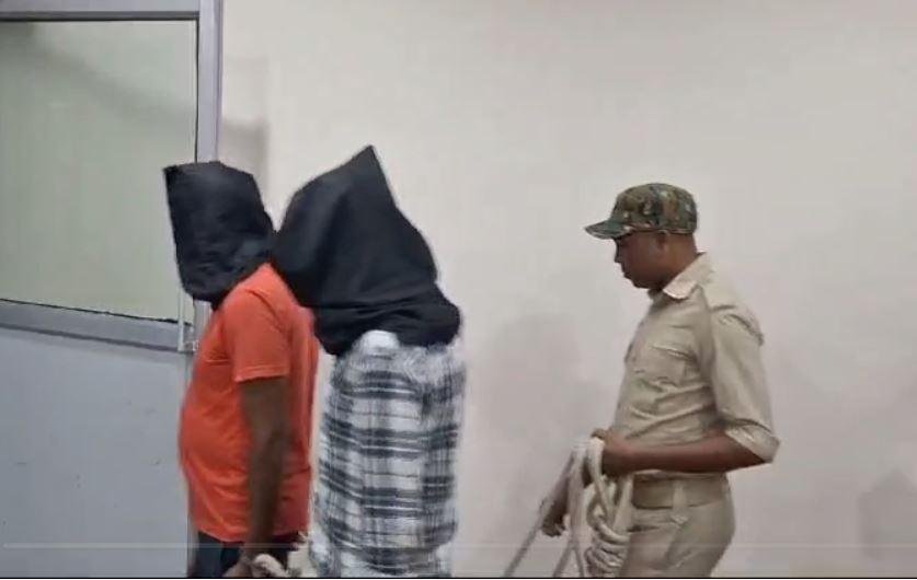 Deoghar Crime : सिमडेगा में छिपे साइबर ठगों को देवघर पुलिस ने धर दबोचा, तीन आरोपियों का पर्दाफाश...
