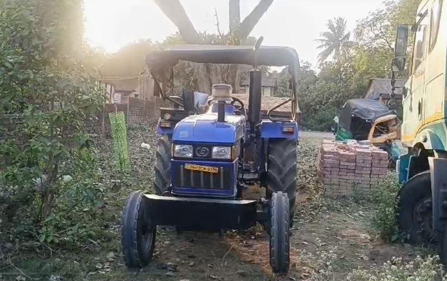 Dhanbad : थाने में जब्त वाहन