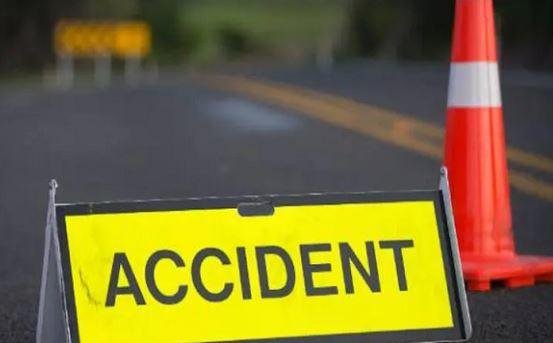 Gumla Accident : खौफनाक सड़क हादसा, तेज रफ्तार बाइक डिवाइडर से टकराई, दर्दनाक मौत...