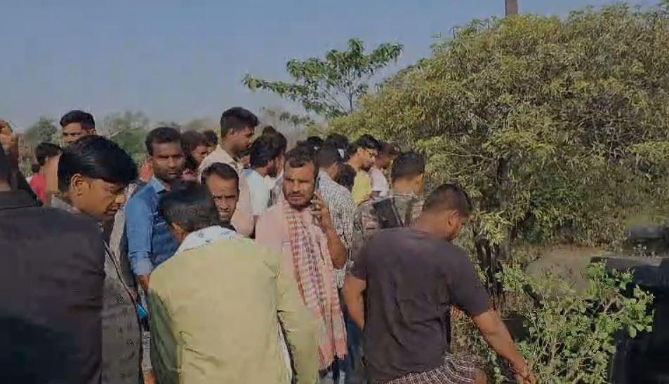 Dhanbad Breaking : क्लिंकर लोड ट्रक ने साईकिल सवार को रौंदा, दर्दनाक मौत...